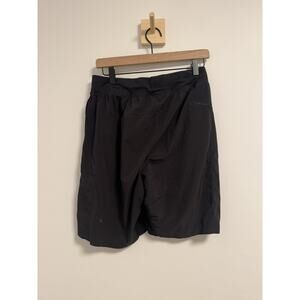 Lululemon Shorts Mens Medium Black Athletic 9 Inseam